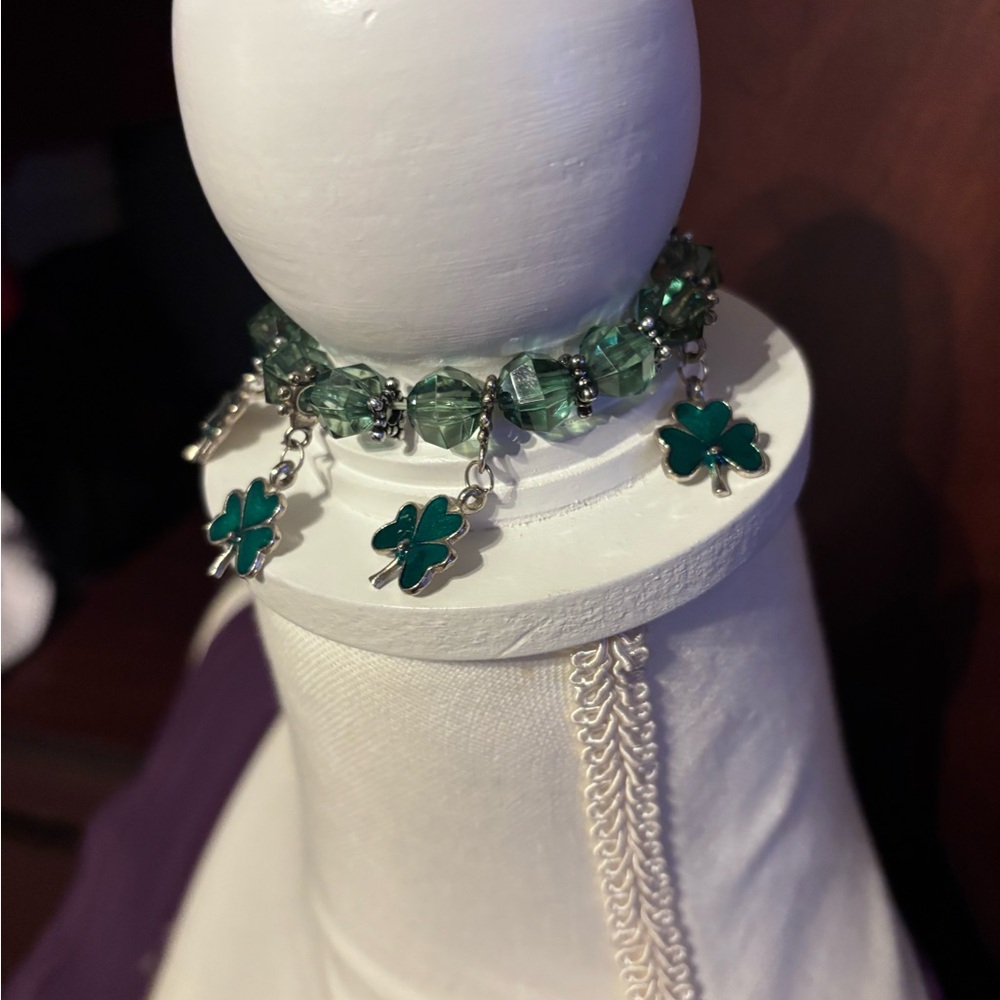 Silver and Luckycharm green 3 leaf Clover Charm Bracelet - Picture 7 of 9